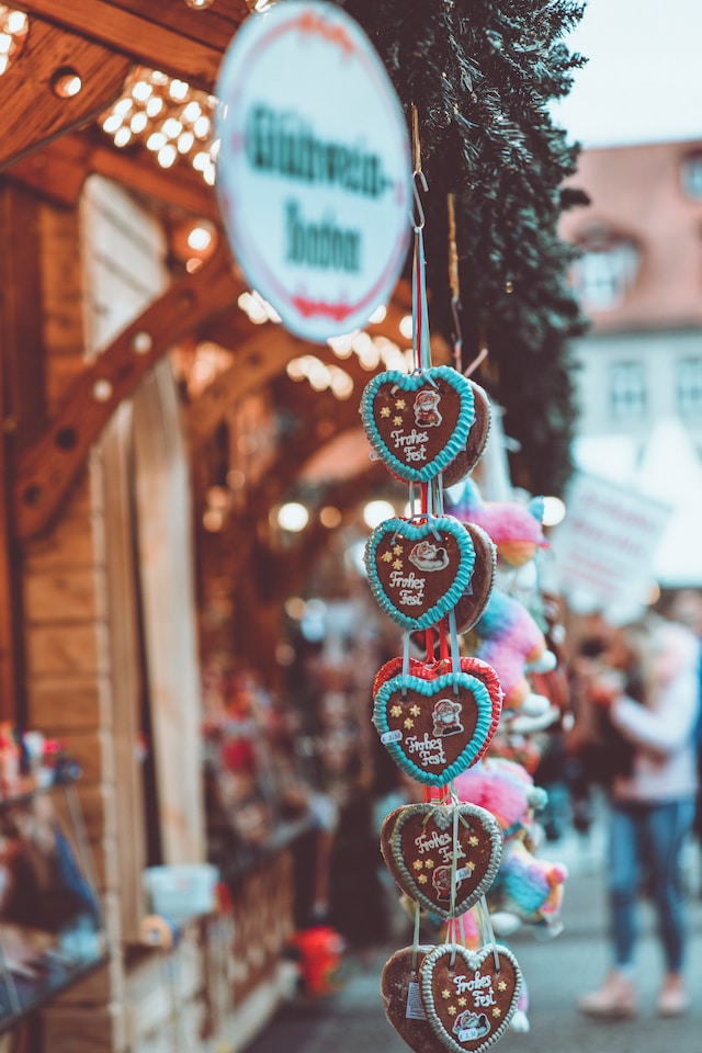 Die schönsten Weihnachtsmärkte in Deutschland: Lebkuchenherzen